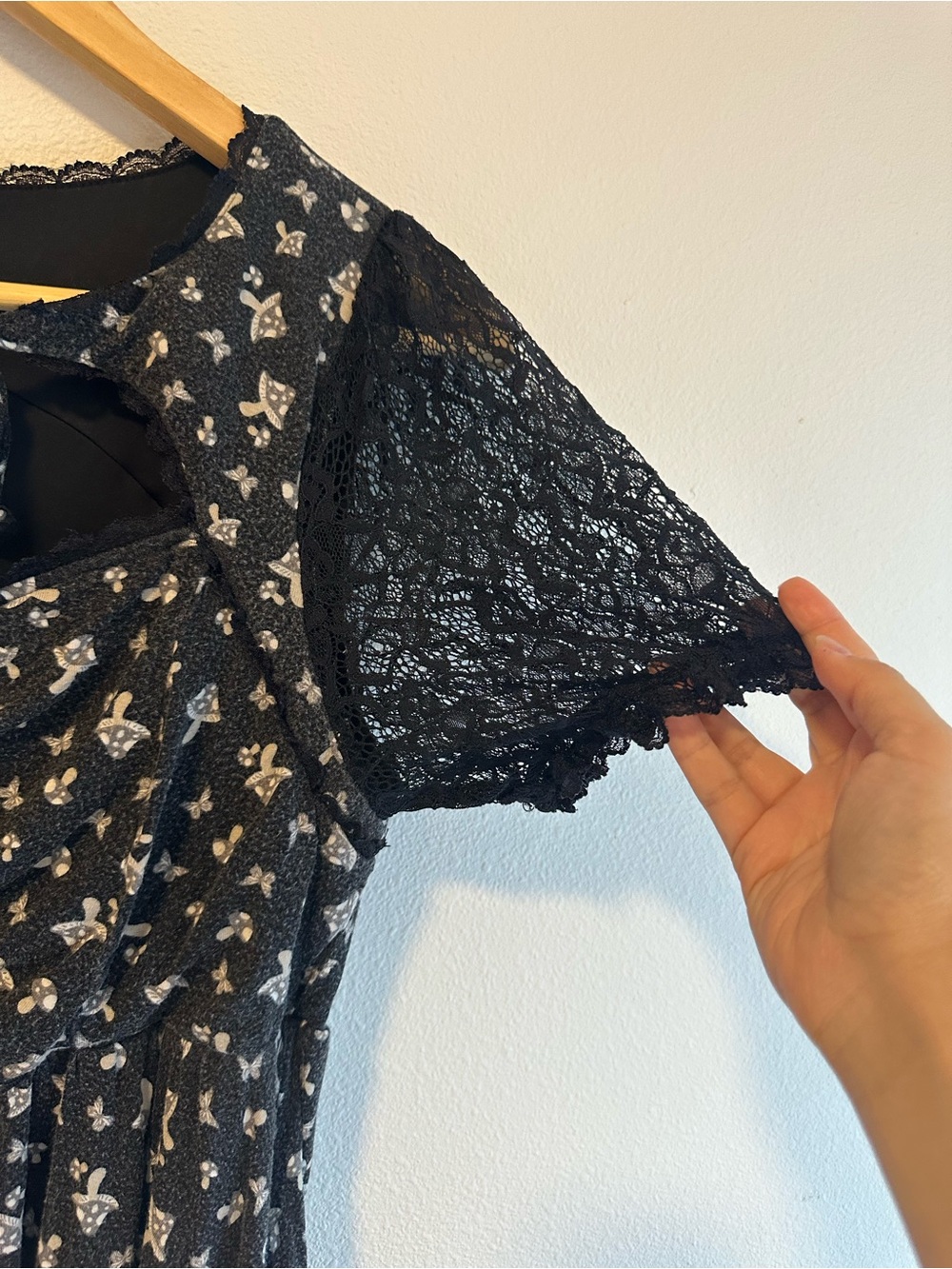 Hot Topic Black mushroom Lace Sleeve Dress - Picture 4 of 6